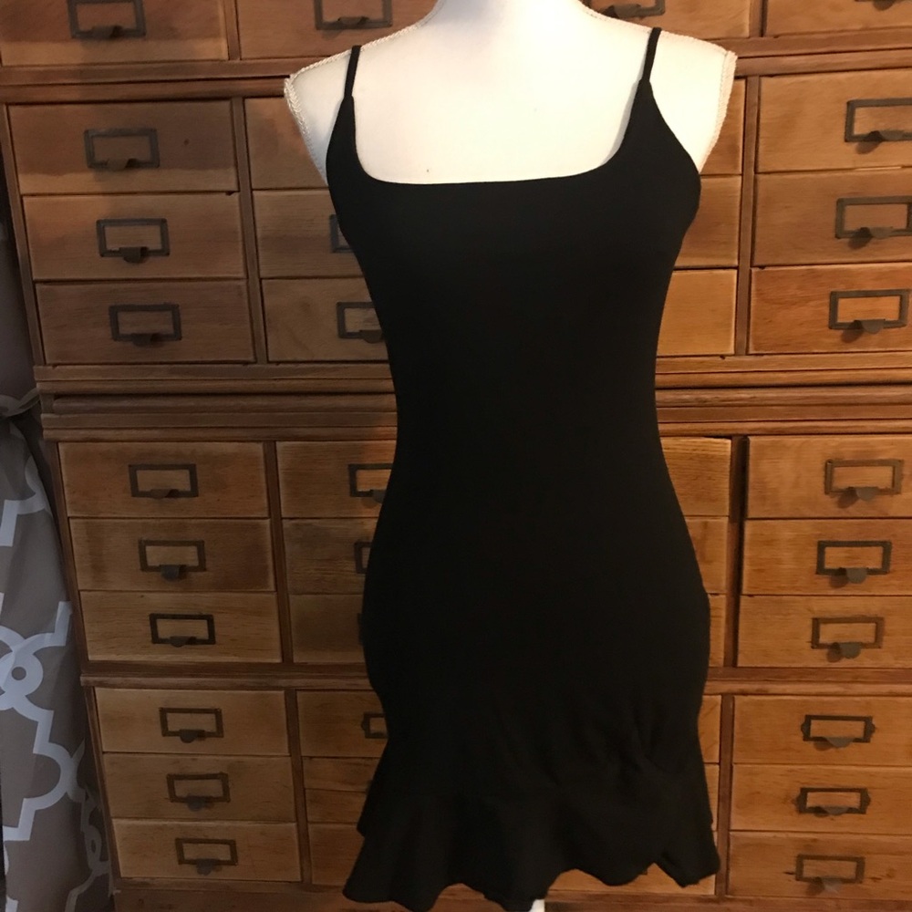 Princess Polly Mini Ruffle Black Dress Size 4 Preppy Hipster All Occasion